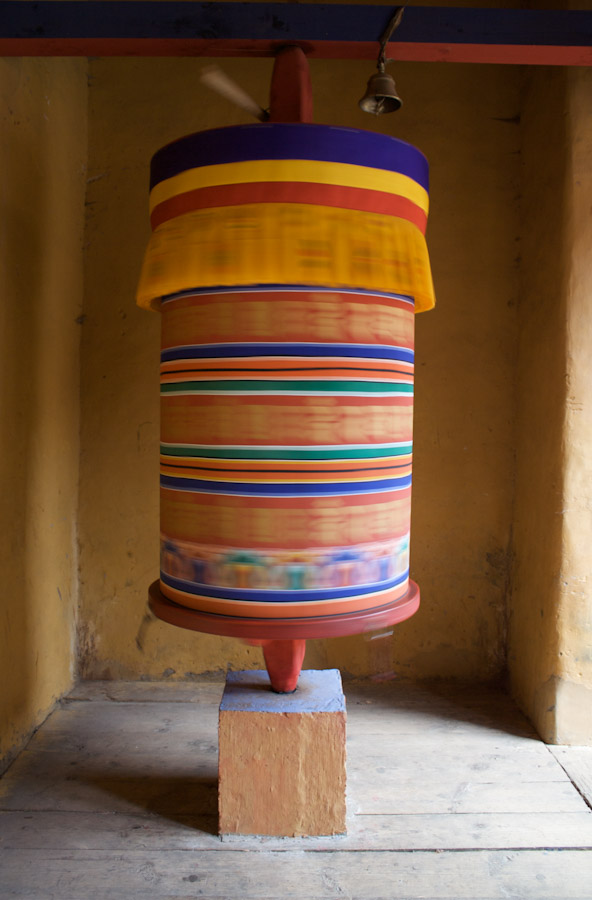 A prayer wheel at the entrance of Jakar Dzong